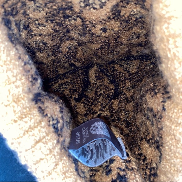 Vince Camuto Leopard Beanie Cheetah Animal Print Cozy Rib Hat Knit Brown Black - Picture 6 of 6